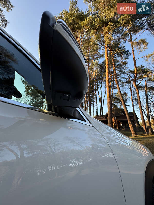 Позашляховик / Кросовер Mercedes-Benz GLB-Class 2022 в Львові