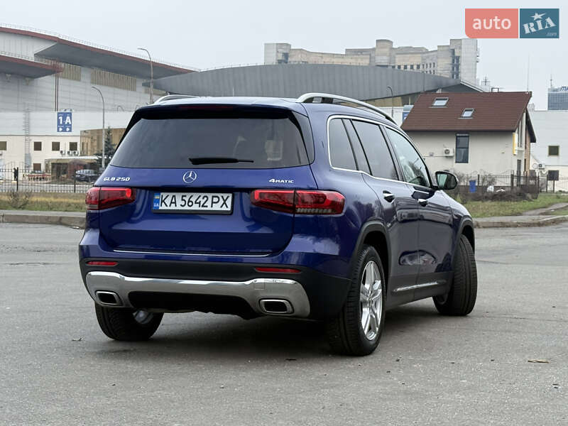Внедорожник / Кроссовер Mercedes-Benz GLB-Class 2020 в Киеве