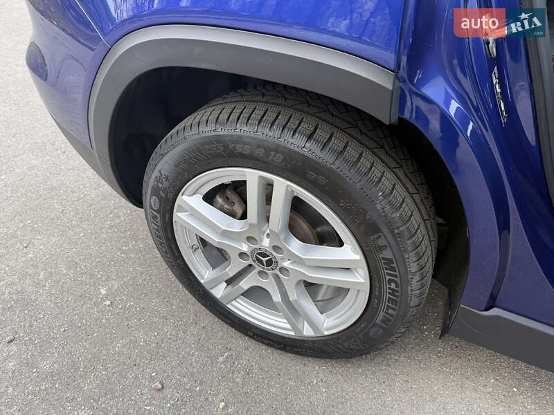 Внедорожник / Кроссовер Mercedes-Benz GLB-Class 2020 в Киеве