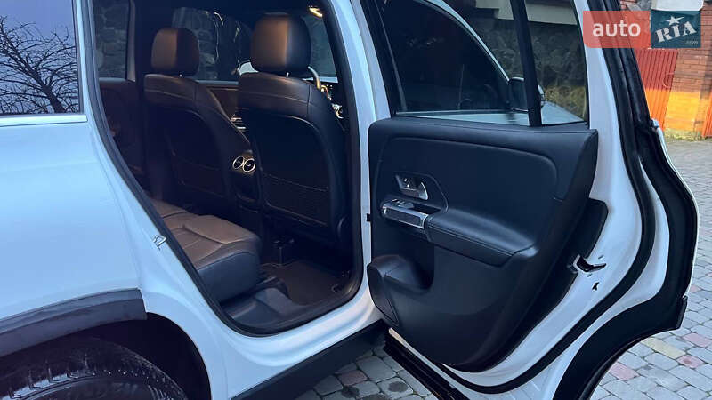 Внедорожник / Кроссовер Mercedes-Benz GLB-Class 2020 в Хмельницком