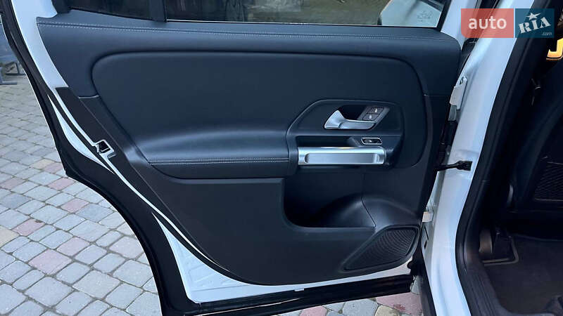 Внедорожник / Кроссовер Mercedes-Benz GLB-Class 2020 в Хмельницком