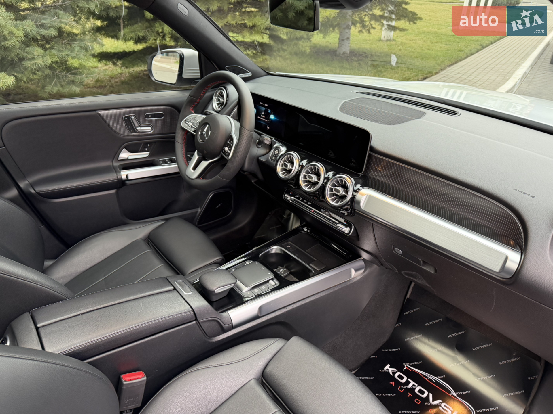 2021 Mercedes-Benz GLB - мініатюра 14