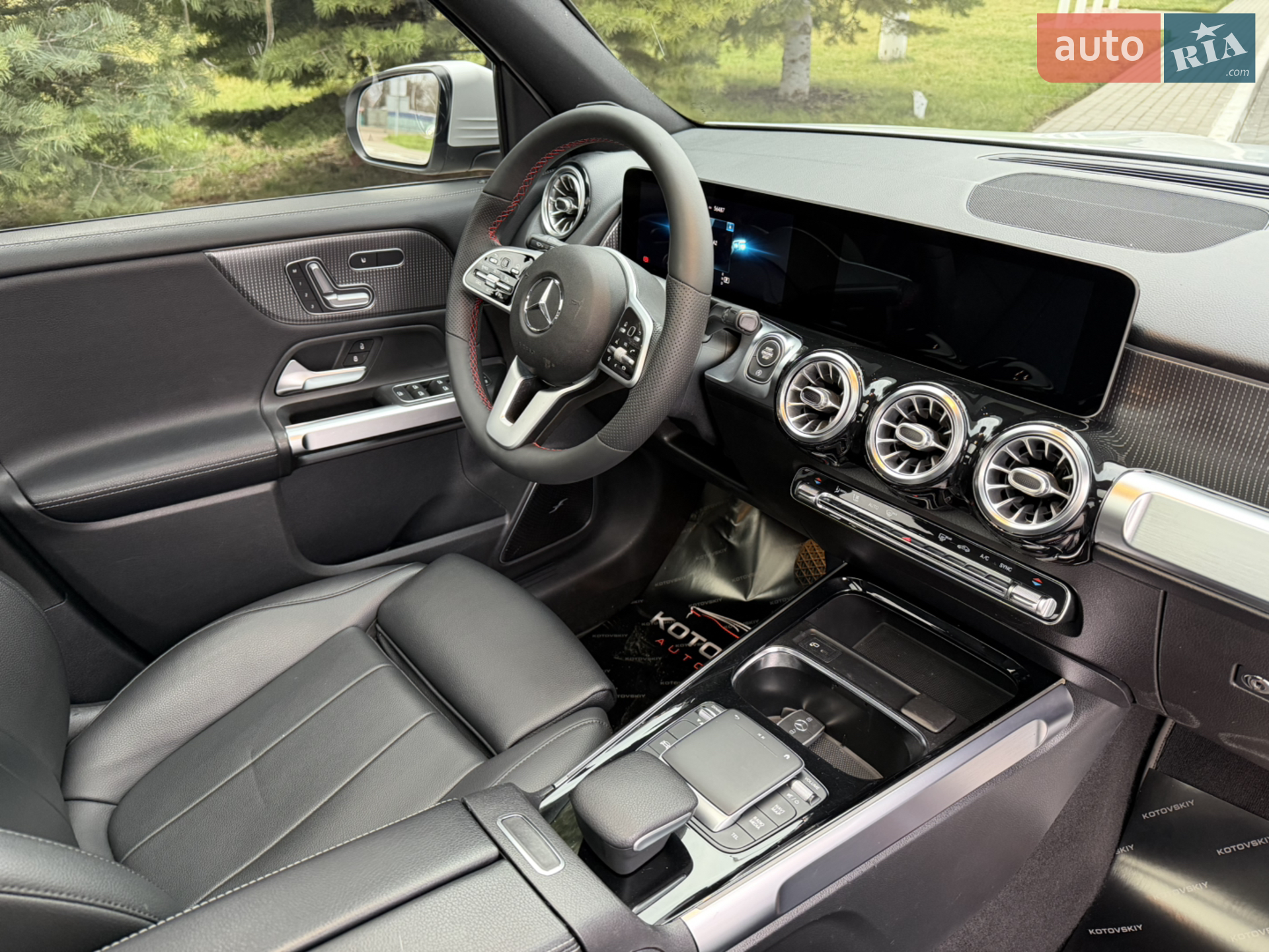 2021 Mercedes-Benz GLB - мініатюра 15