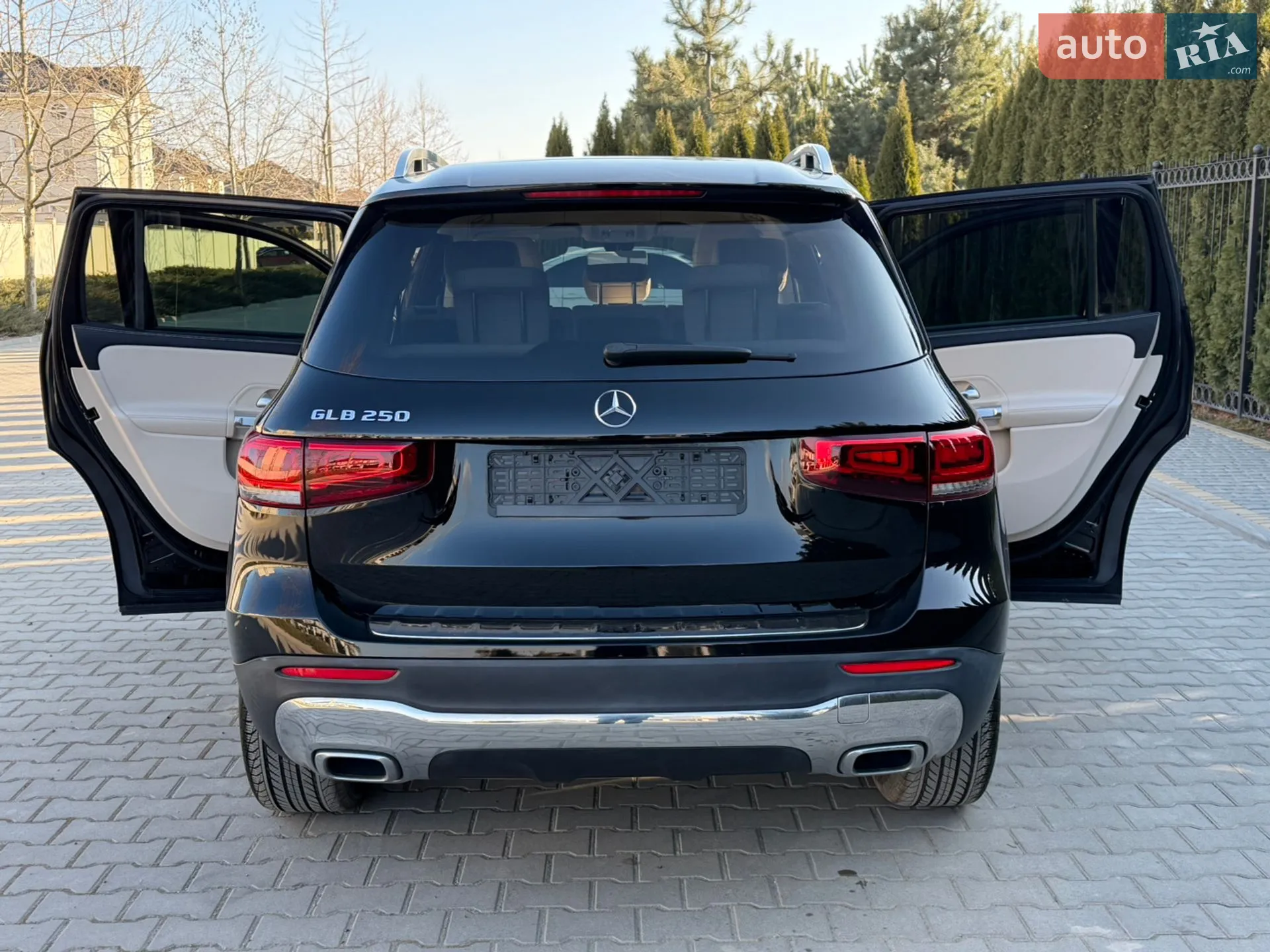 2021 Mercedes-Benz GLB - мініатюра 11