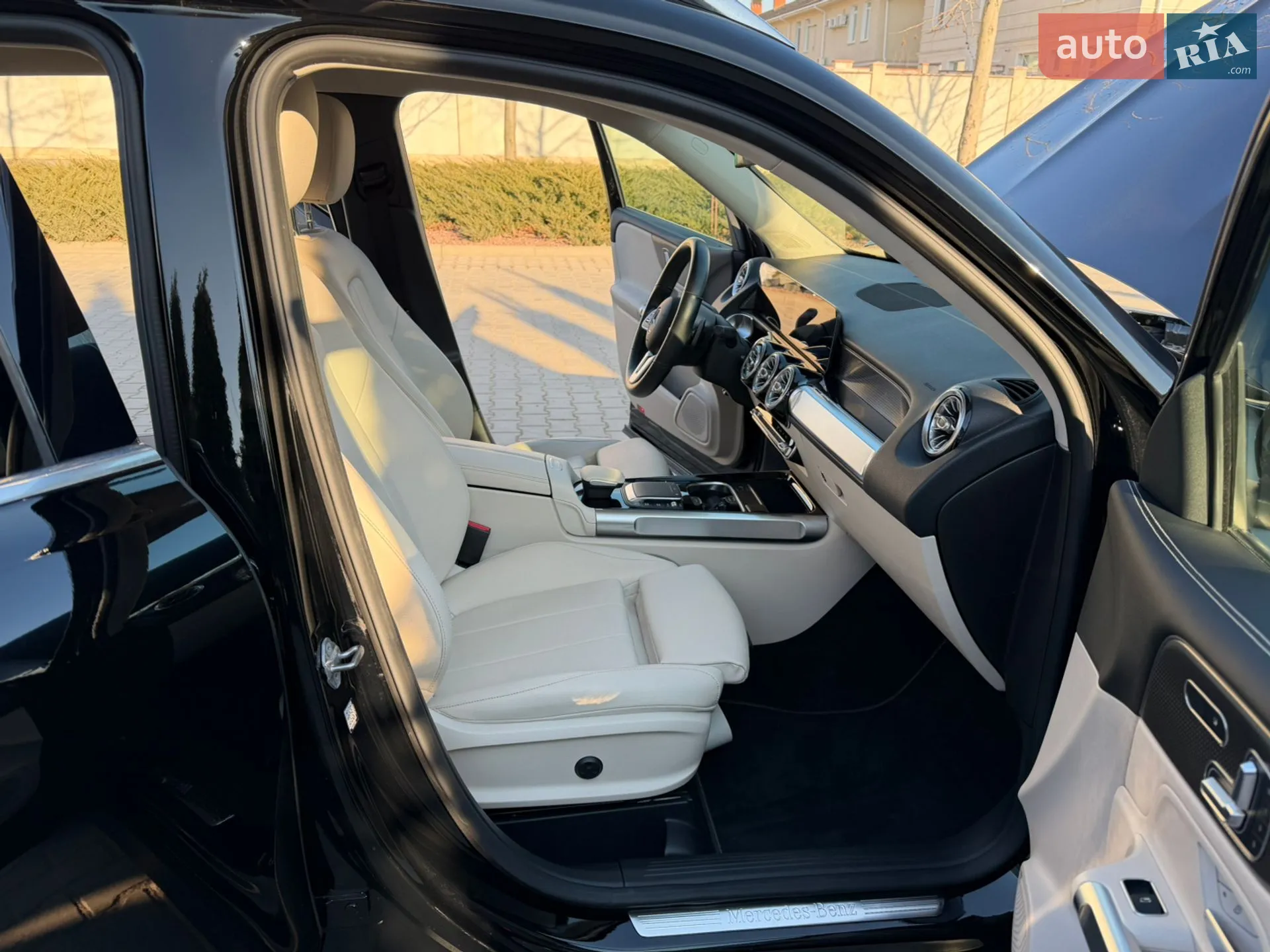 2021 Mercedes-Benz GLB - мініатюра 18