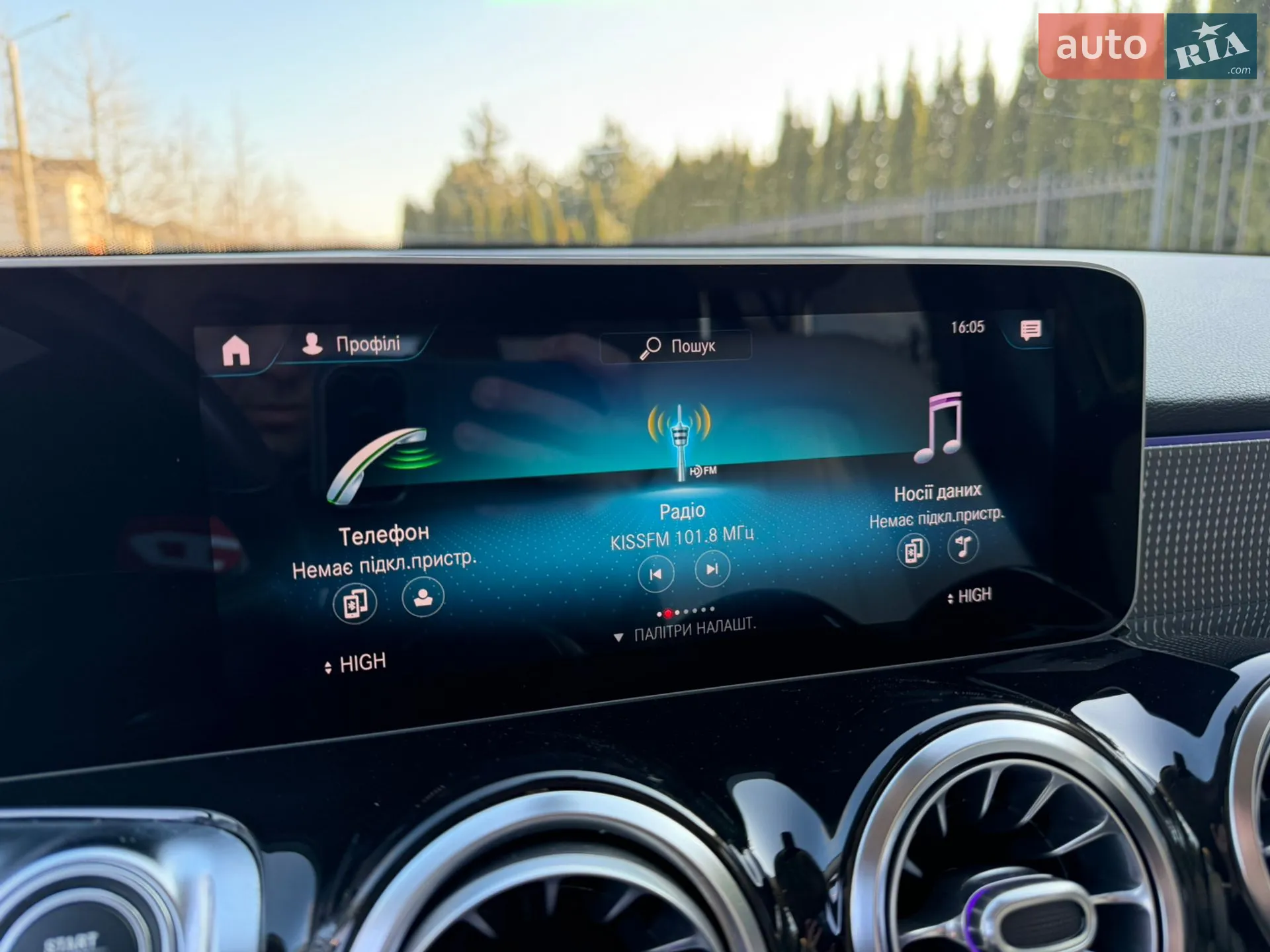 2021 Mercedes-Benz GLB - мініатюра 25