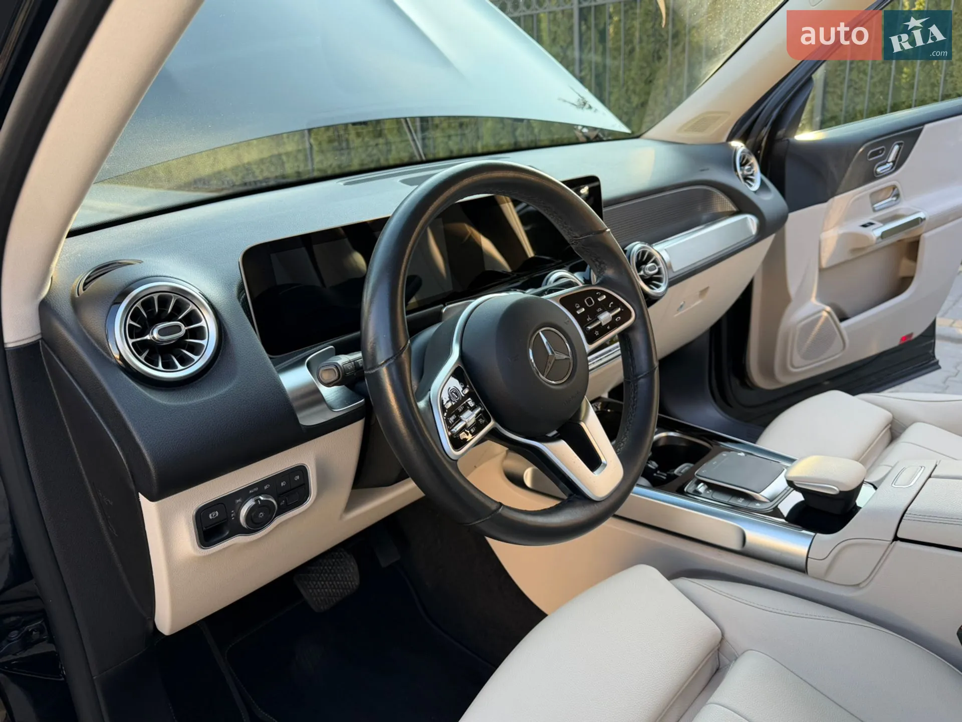 2021 Mercedes-Benz GLB - мініатюра 33