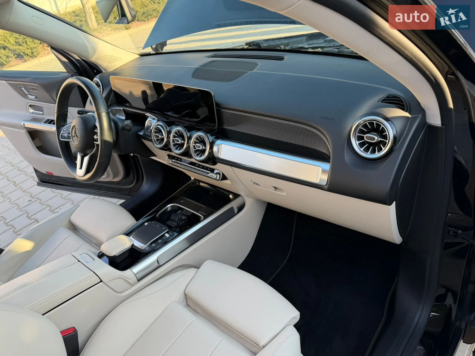 2021 Mercedes-Benz GLB - мініатюра 34