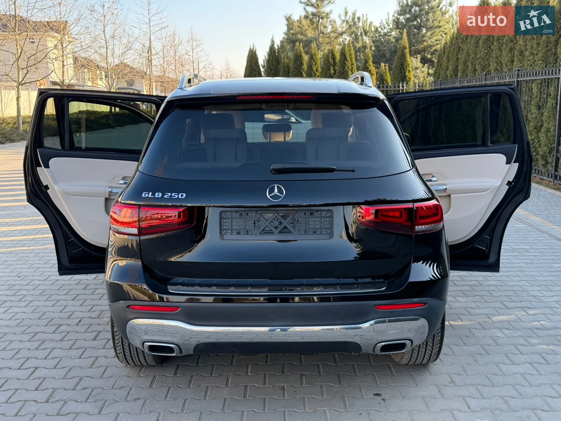 2021 Mercedes-Benz GLB - мініатюра 40