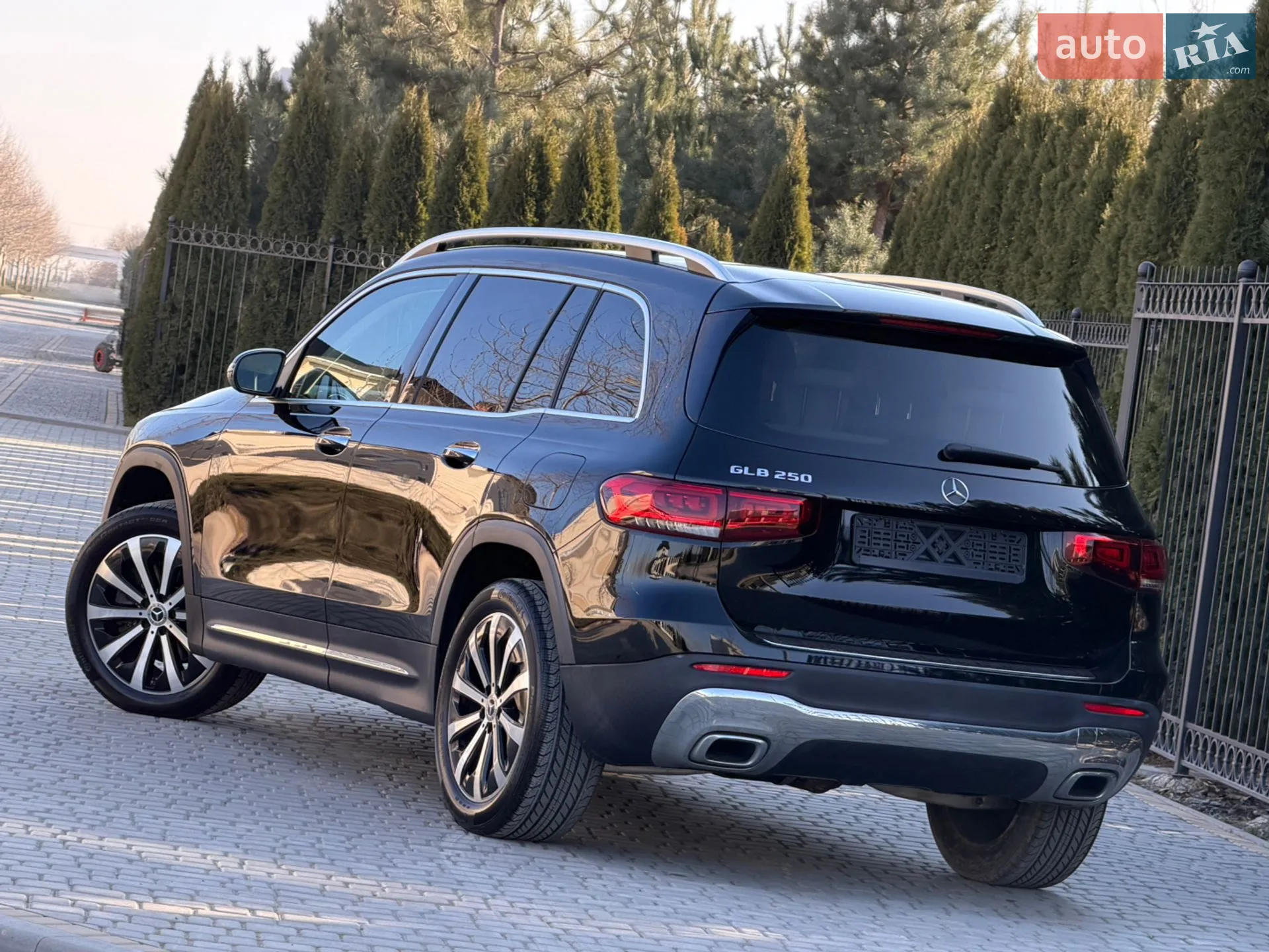 2021 Mercedes-Benz GLB - мініатюра 71