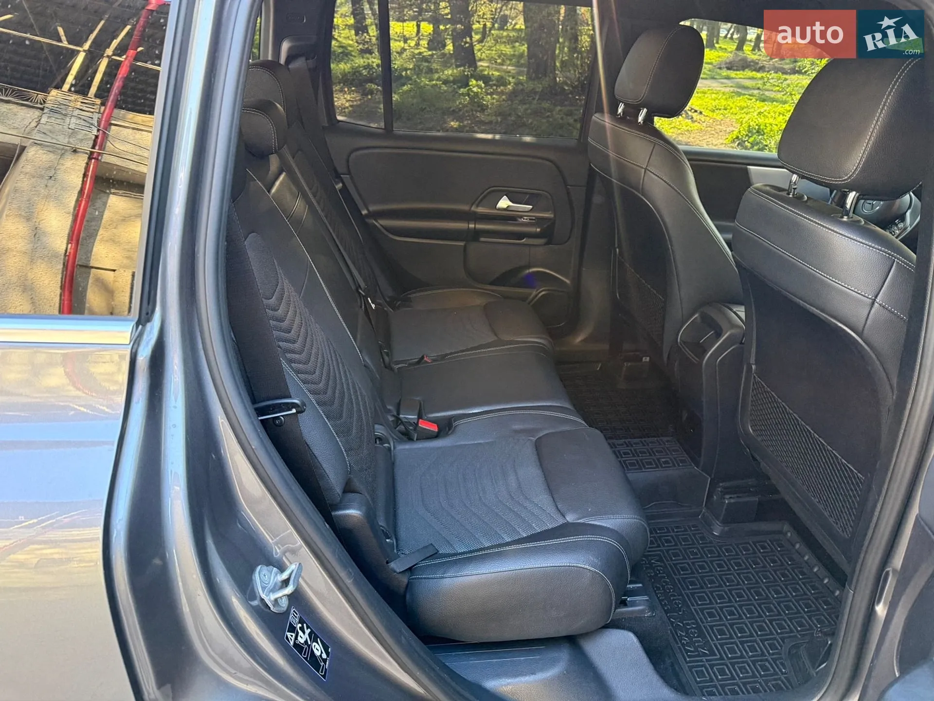 2021 Mercedes-Benz GLB - мініатюра 17