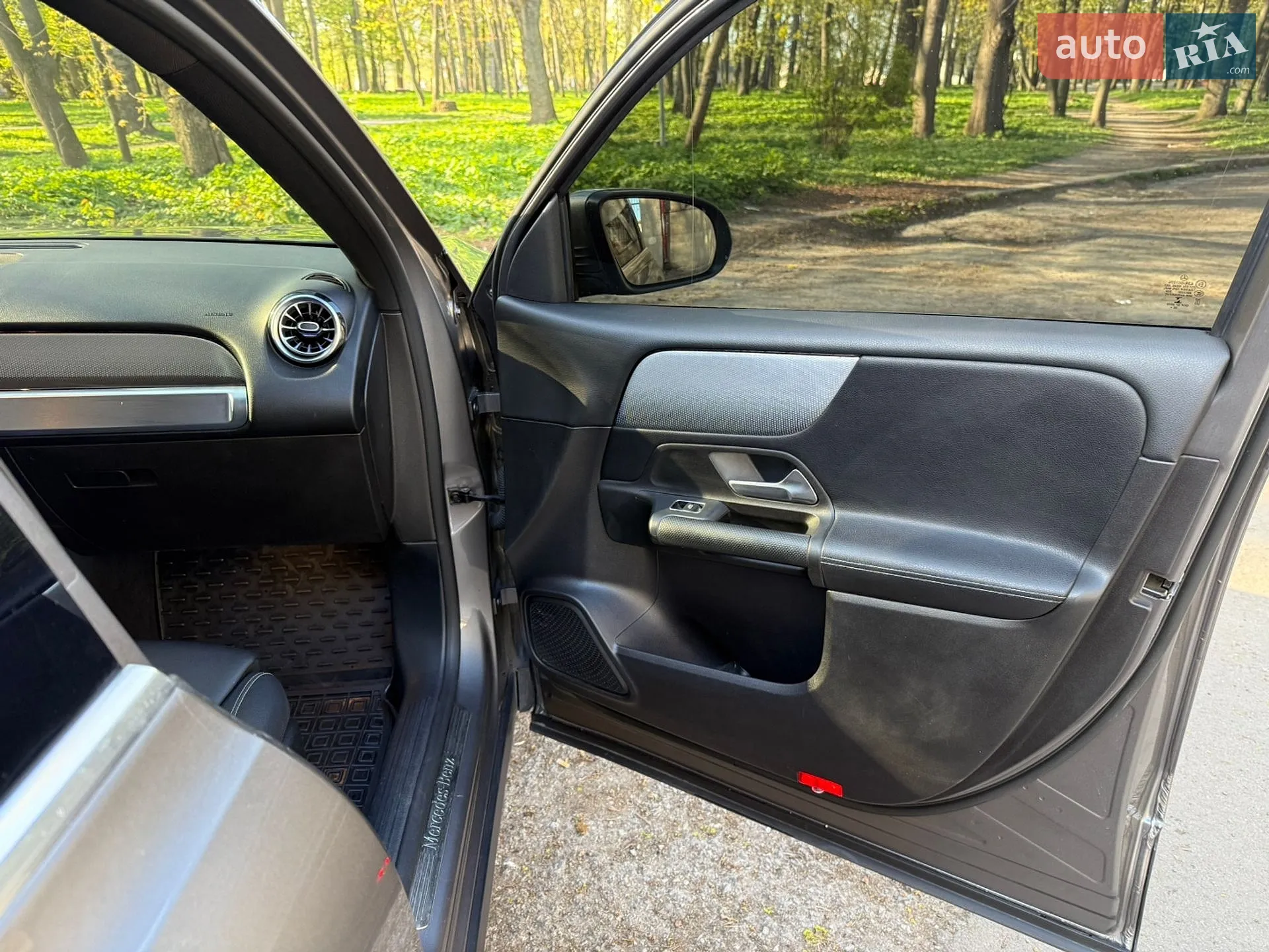 2021 Mercedes-Benz GLB - мініатюра 15