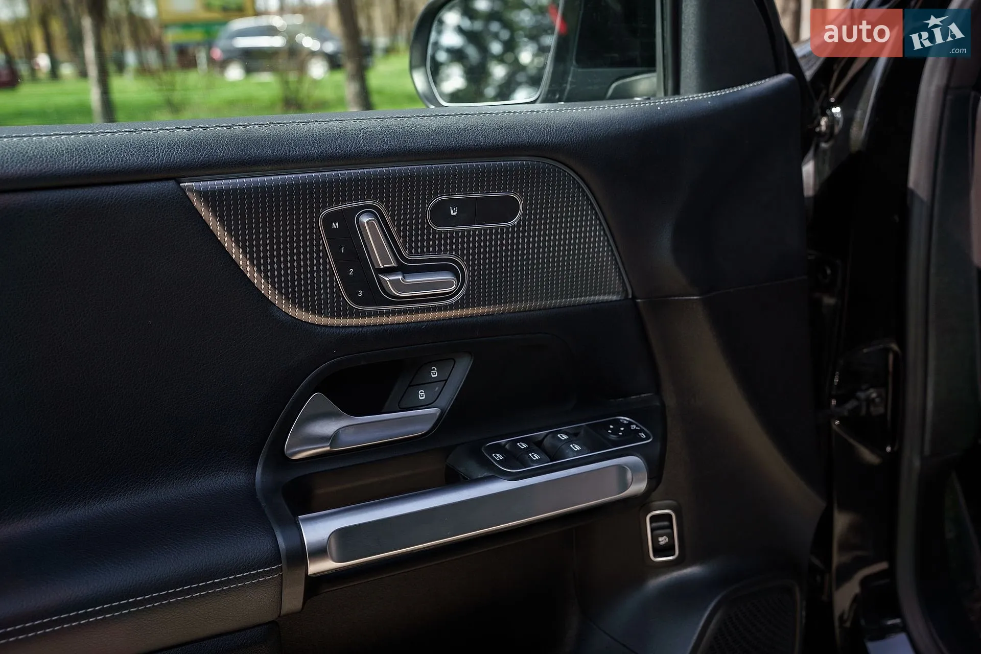 2019 Mercedes-Benz GLB - мініатюра 20