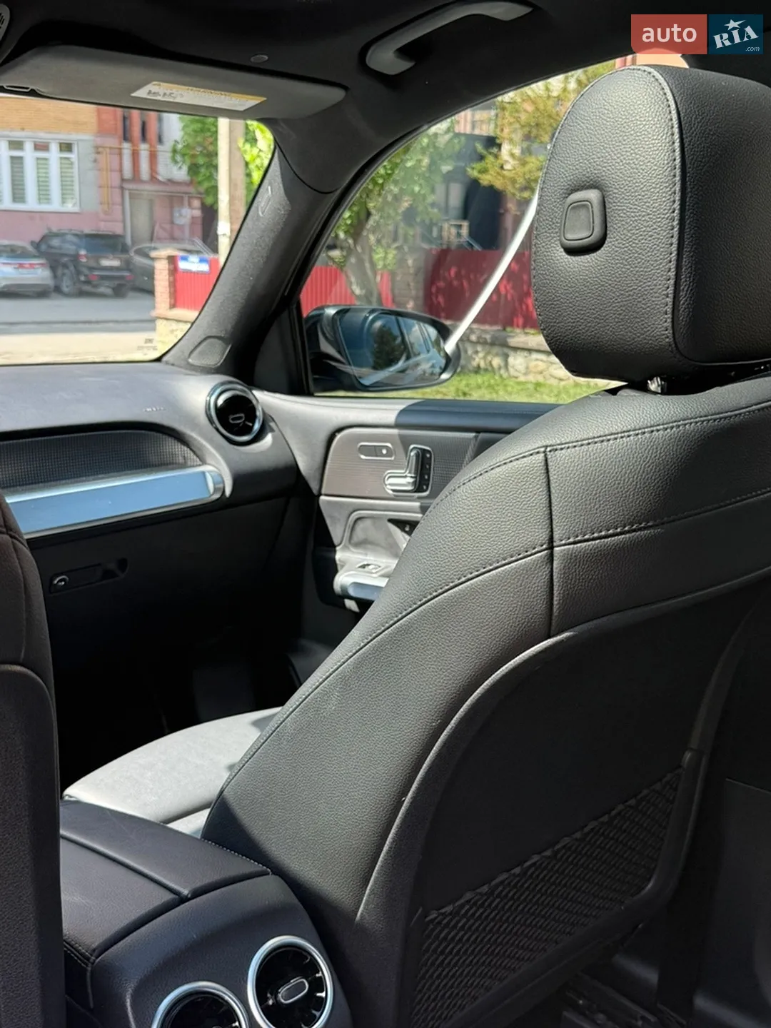 2020 Mercedes-Benz GLB - мініатюра 13