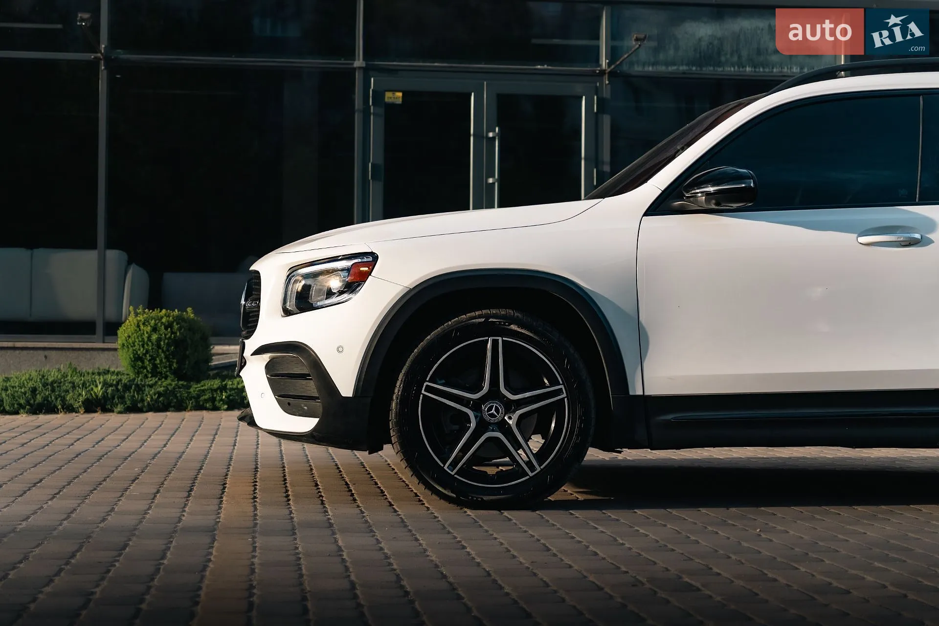 2021 Mercedes-Benz GLB - мініатюра 9