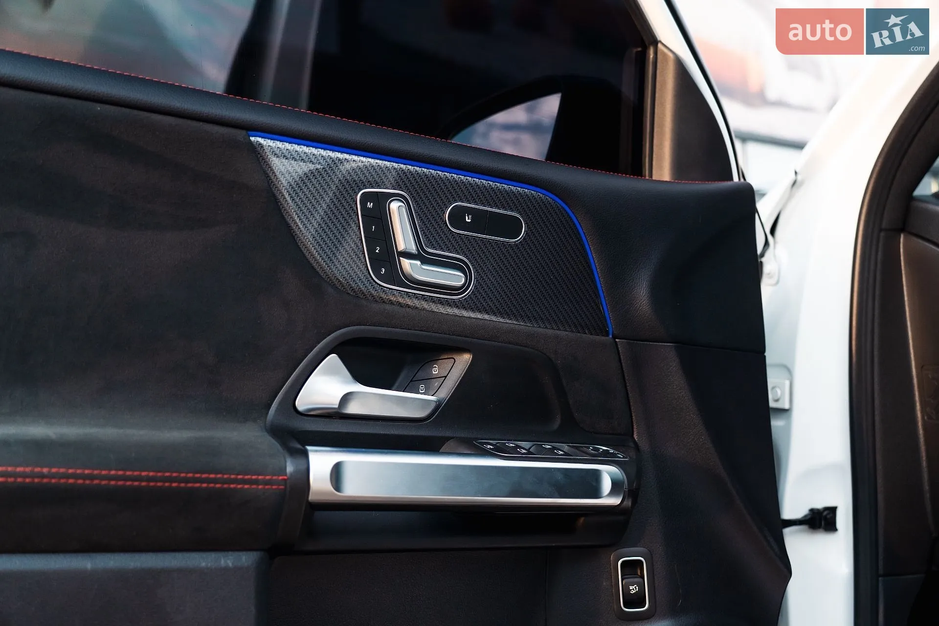 2021 Mercedes-Benz GLB - мініатюра 19