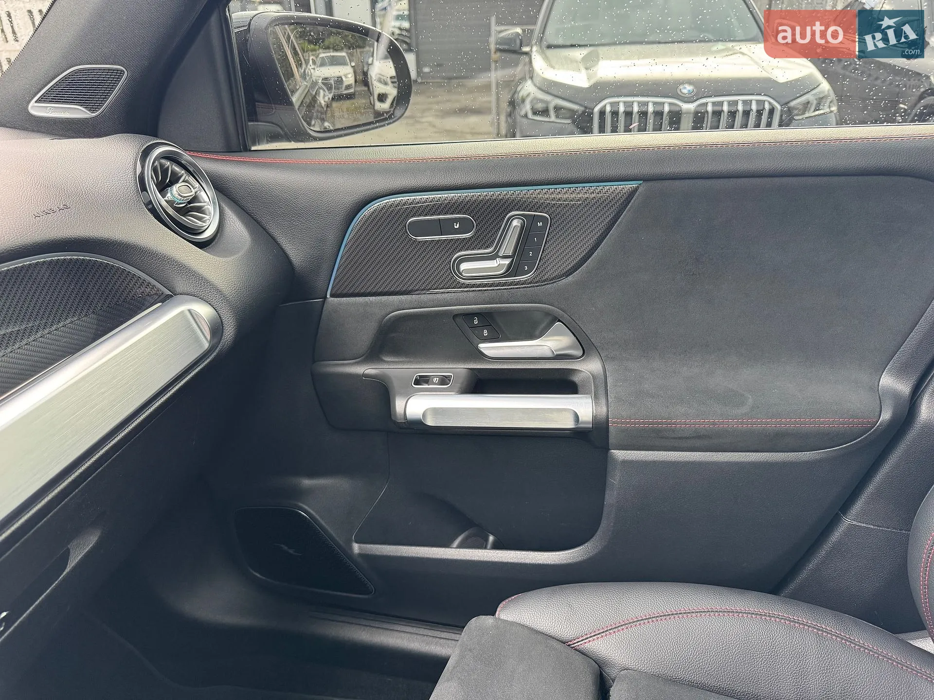2021 Mercedes-Benz GLB - мініатюра 34