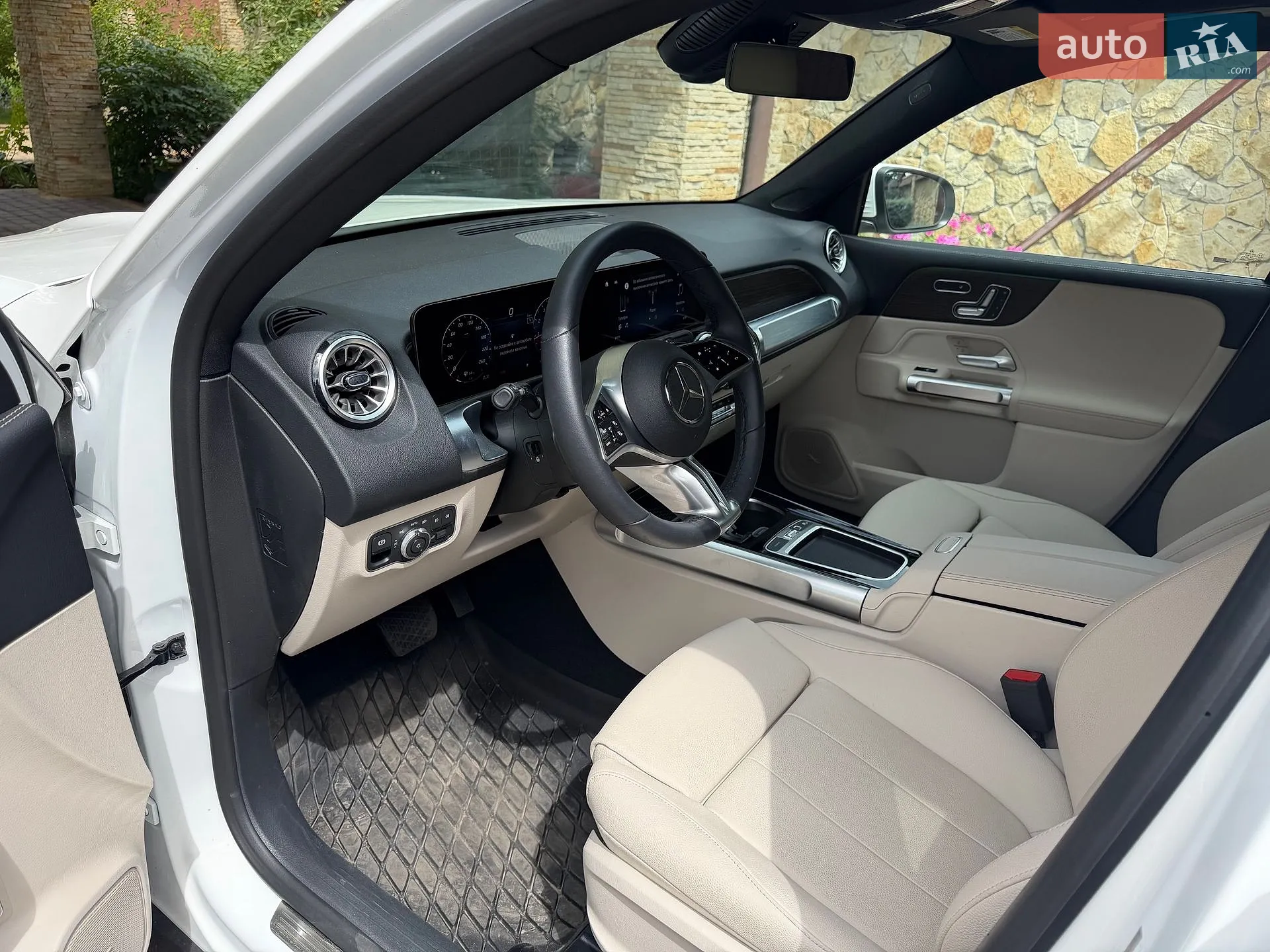 2025 Mercedes-Benz GLB - мініатюра 16
