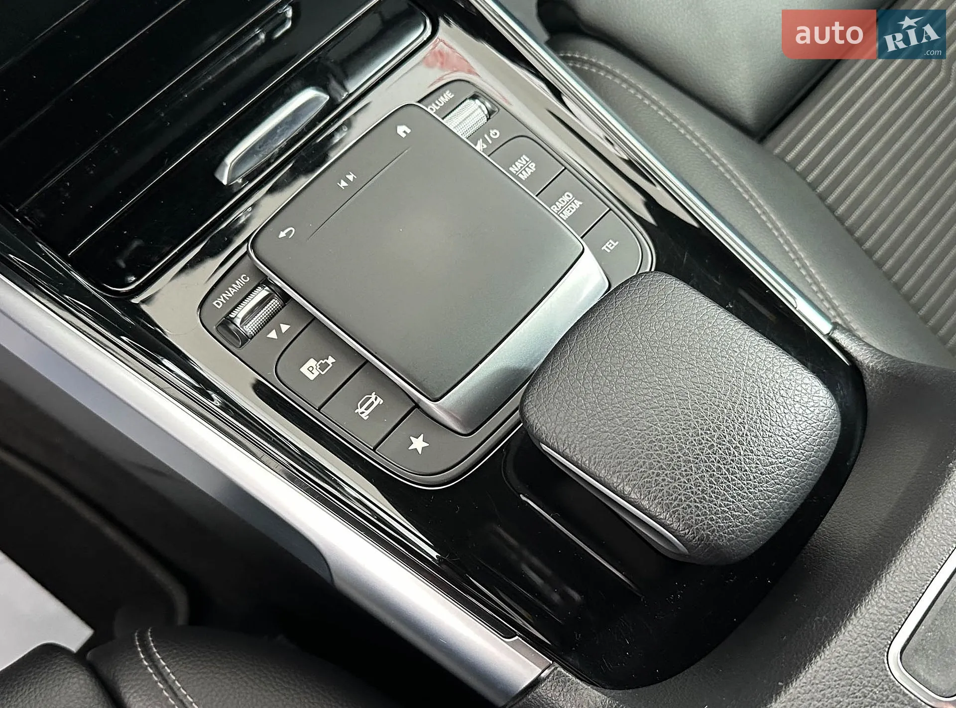 2021 Mercedes-Benz GLB - мініатюра 28
