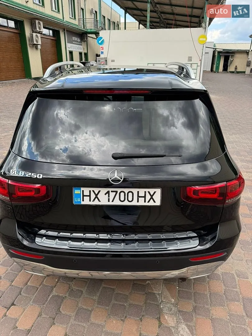 2021 Mercedes-Benz GLB - мініатюра 3