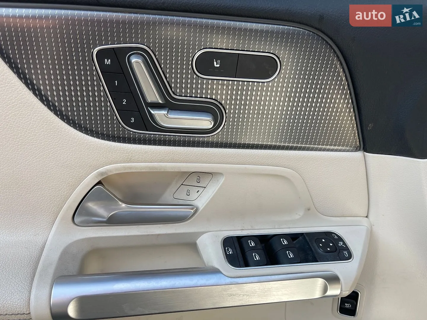 2022 Mercedes-Benz GLB - мініатюра 13
