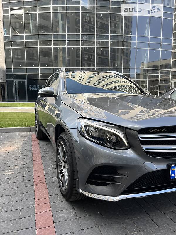 Позашляховик / Кросовер Mercedes-Benz GLC 300 2016 в Львові