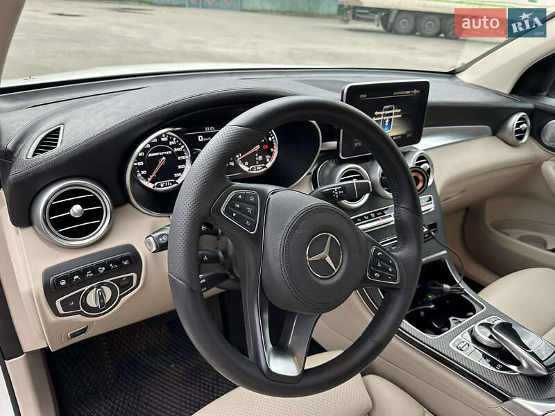Позашляховик / Кросовер Mercedes-Benz GLC-Class Coupe 2017 в Києві