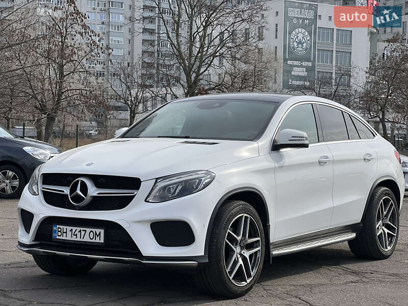 Внедорожник / Кроссовер Mercedes-Benz GLC-Class Coupe 2016 в 