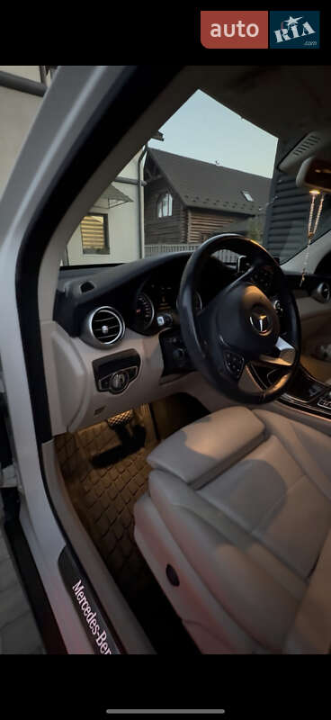Внедорожник / Кроссовер Mercedes-Benz GLC-Class Coupe 2019 в Тернополе фото 6 Внедорожник / Кроссовер Mercedes-Benz GLC-Class Coupe 2019 в Тернополе