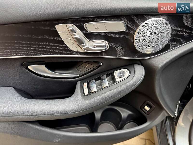 Позашляховик / Кросовер Mercedes-Benz GLC-Class Coupe 2017 в Хмельницькому фото 41 Позашляховик / Кросовер Mercedes-Benz GLC-Class Coupe 2017 в Хмельницькому