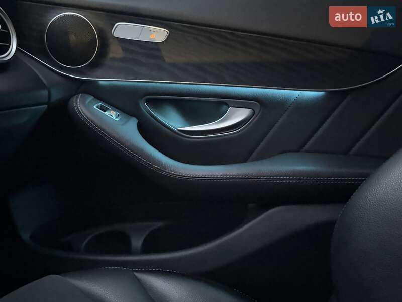 Внедорожник / Кроссовер Mercedes-Benz GLC-Class Coupe 2017 в Киеве