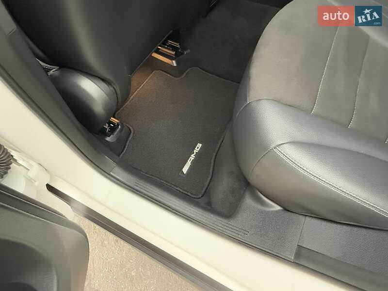 Позашляховик / Кросовер Mercedes-Benz GLC-Class Coupe 2017 в Києві