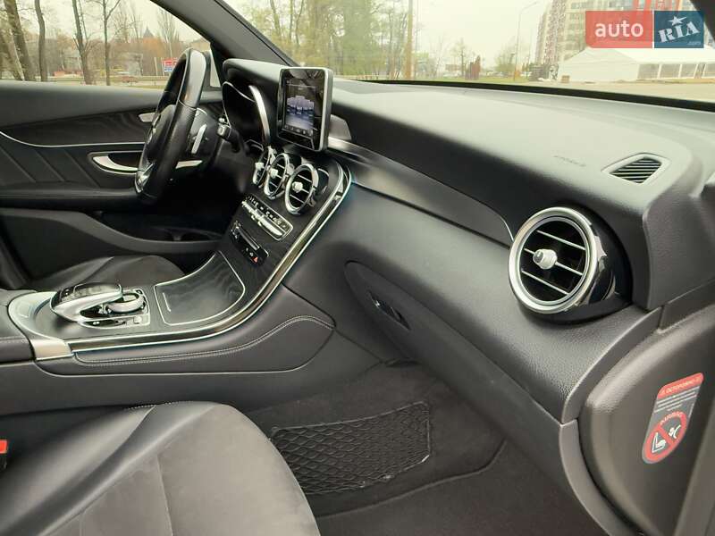 Позашляховик / Кросовер Mercedes-Benz GLC-Class Coupe 2017 в Києві