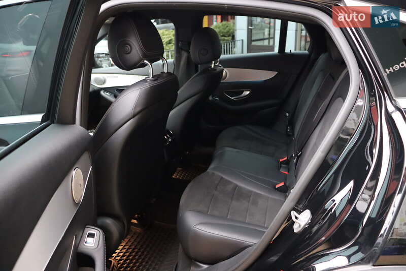 Внедорожник / Кроссовер Mercedes-Benz GLC-Class Coupe 2017 в Львове фото 40 Внедорожник / Кроссовер Mercedes-Benz GLC-Class Coupe 2017 в Львове