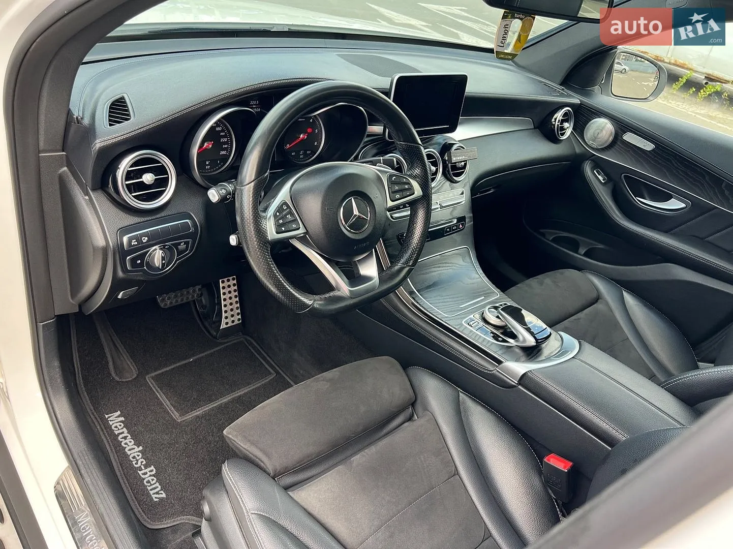 2017 Mercedes-Benz GLC - мініатюра 18