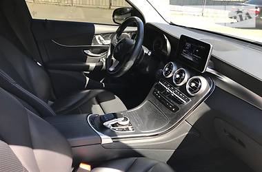 Внедорожник / Кроссовер Mercedes-Benz GLC-Class 2016 в 