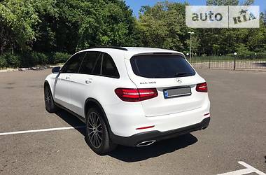 Внедорожник / Кроссовер Mercedes-Benz GLC-Class 2016 в 