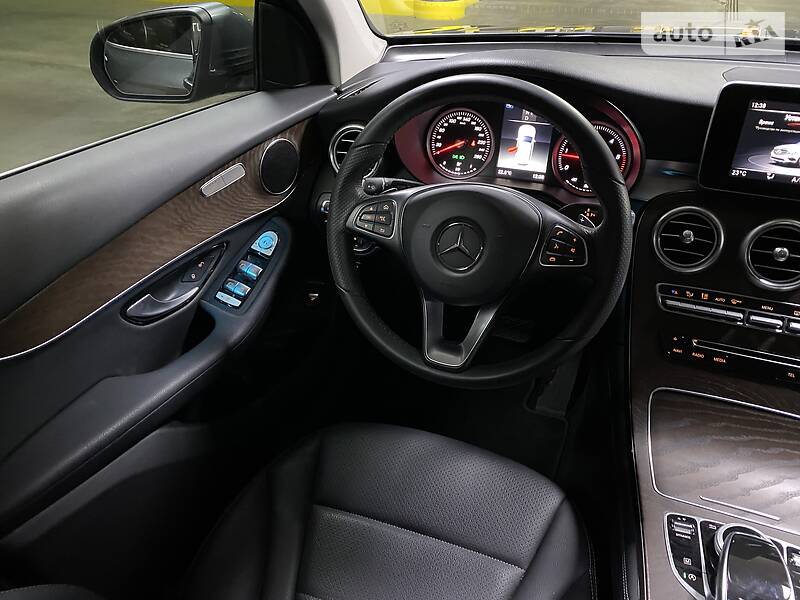 Позашляховик / Кросовер Mercedes-Benz GLC-Class 2017 в Києві
