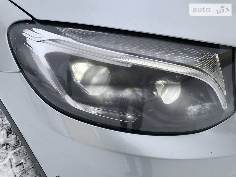 Позашляховик / Кросовер Mercedes-Benz GLC-Class 2016 в Києві