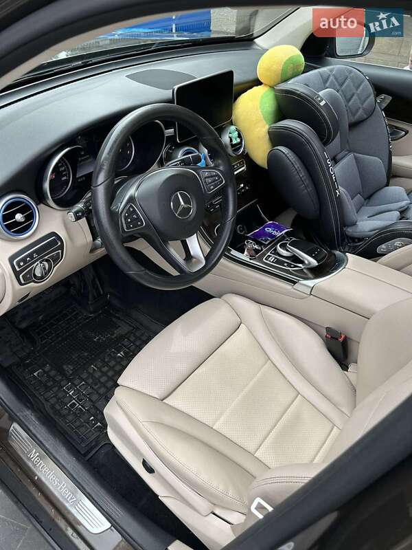 Внедорожник / Кроссовер Mercedes-Benz GLC-Class 2016 в Шептицькому