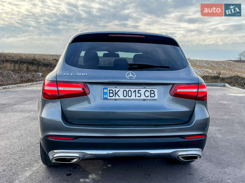 Позашляховик / Кросовер Mercedes-Benz GLC-Class 2016 в Рівному