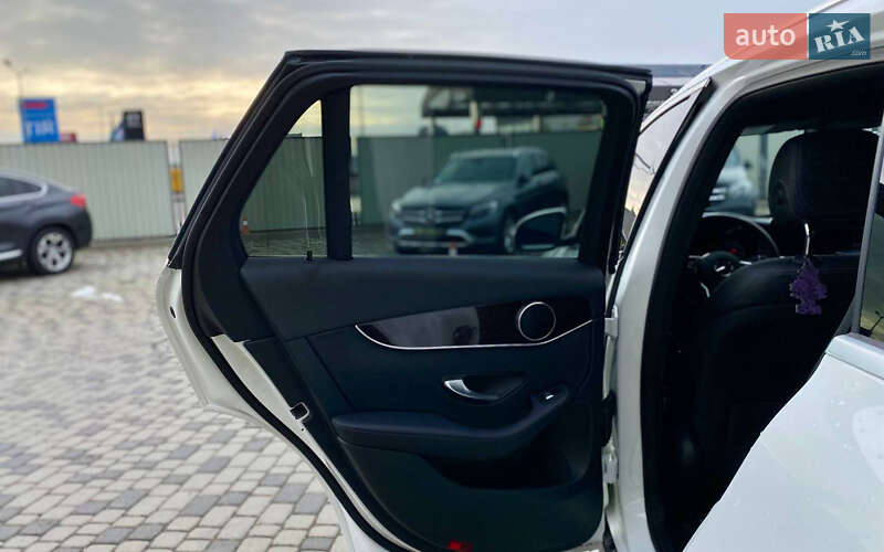 Позашляховик / Кросовер Mercedes-Benz GLC-Class 2019 в Мукачевому