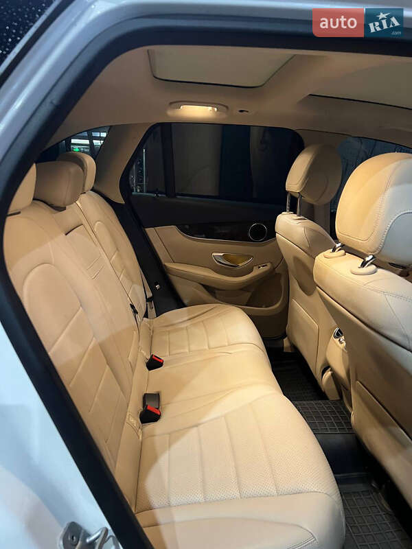 Позашляховик / Кросовер Mercedes-Benz GLC-Class 2015 в Львові