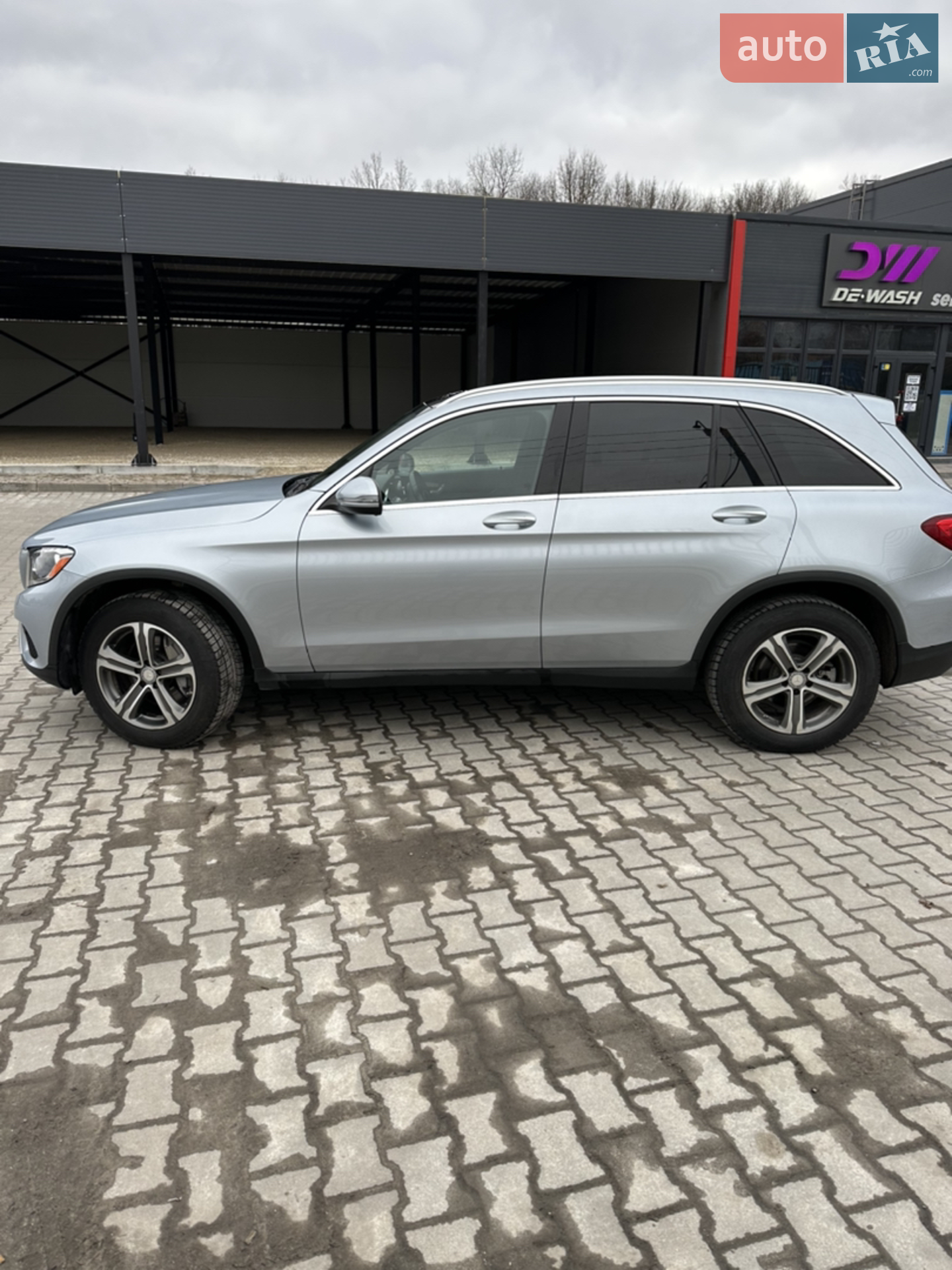 2016 Mercedes-Benz GLC - мініатюра 32