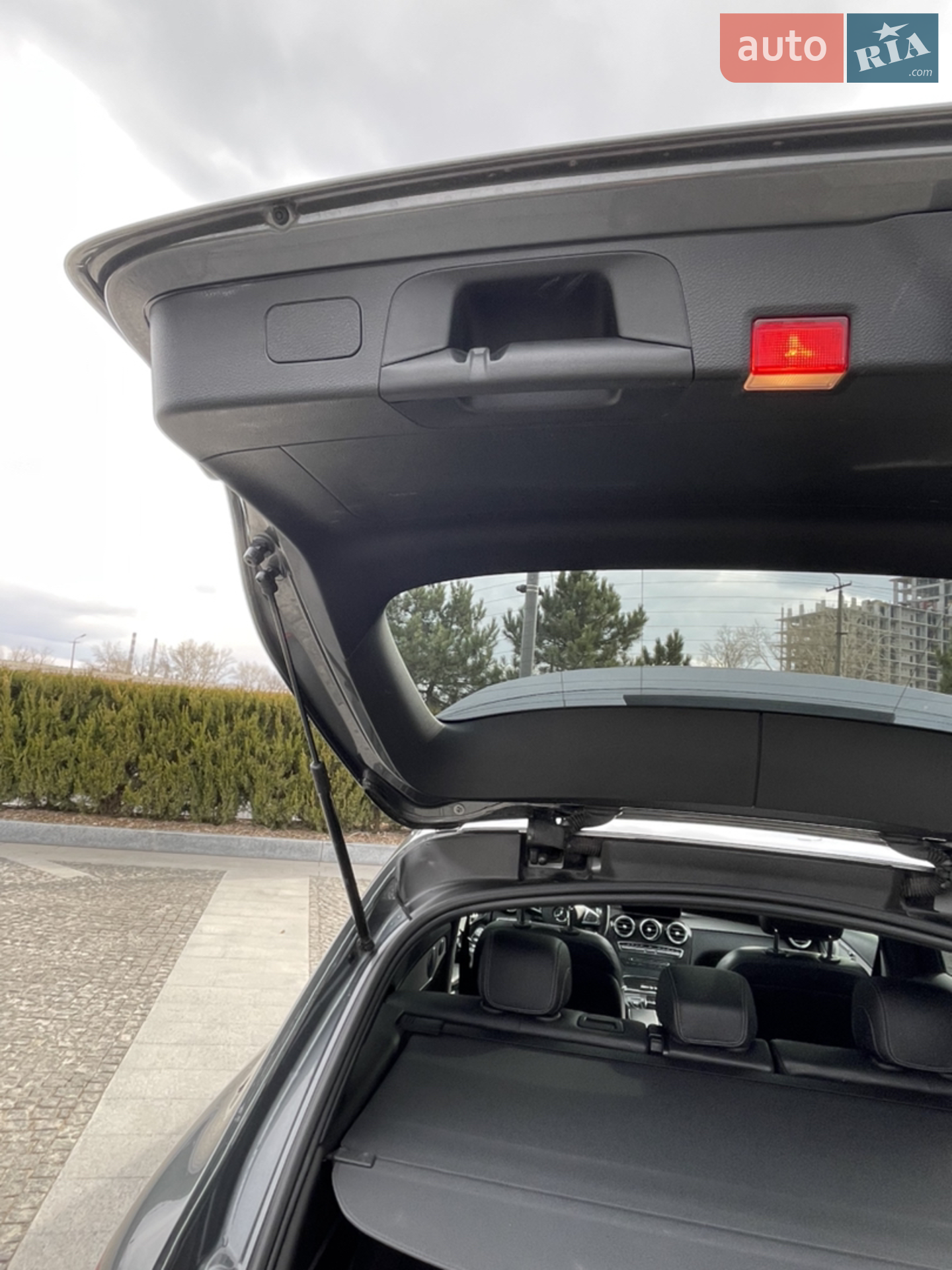 2018 Mercedes-Benz GLC - мініатюра 30