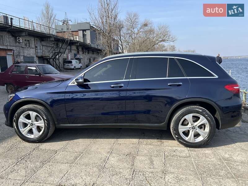 Внедорожник / Кроссовер Mercedes-Benz GLC-Class 2017 в Днепре