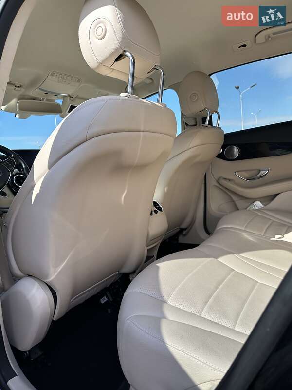 Внедорожник / Кроссовер Mercedes-Benz GLC-Class 2019 в Ужгороде