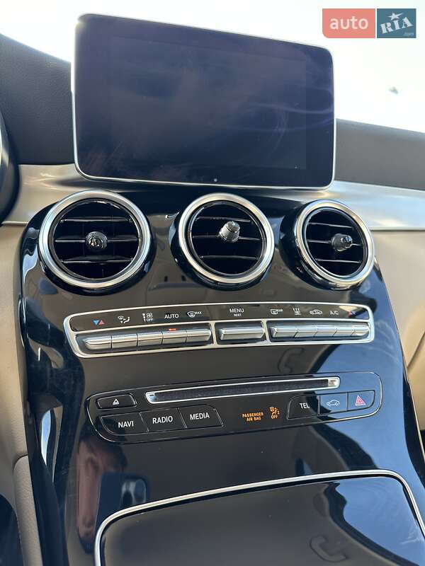 Внедорожник / Кроссовер Mercedes-Benz GLC-Class 2019 в Ужгороде