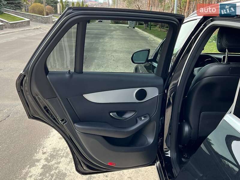 Позашляховик / Кросовер Mercedes-Benz GLC-Class 2019 в Києві