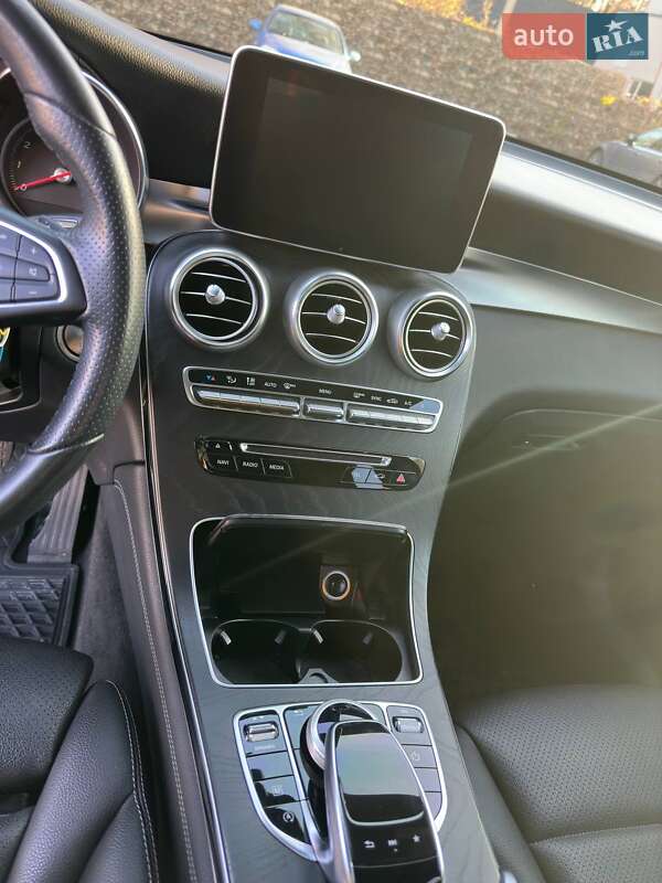 Внедорожник / Кроссовер Mercedes-Benz GLC-Class 2016 в Днепре